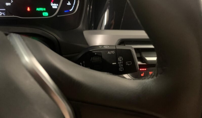 BMW 3 Series Touring 320d Lounge – Gasoil – Automático – 190 CV lleno