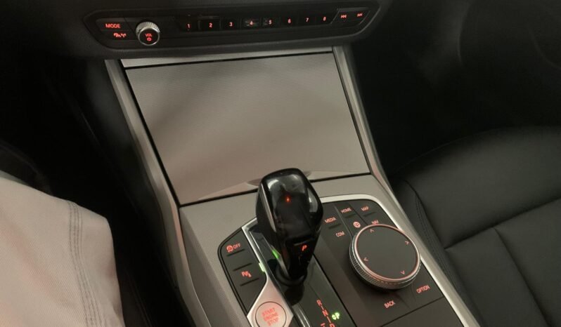 BMW 3 Series Touring 320d Lounge – Gasoil – Automático – 190 CV lleno