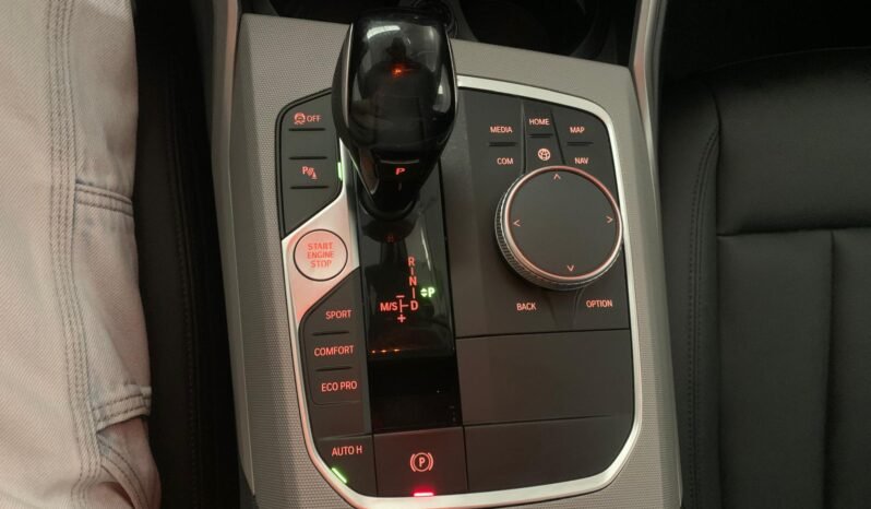 BMW 3 Series Touring 320d Lounge – Gasoil – Automático – 190 CV lleno