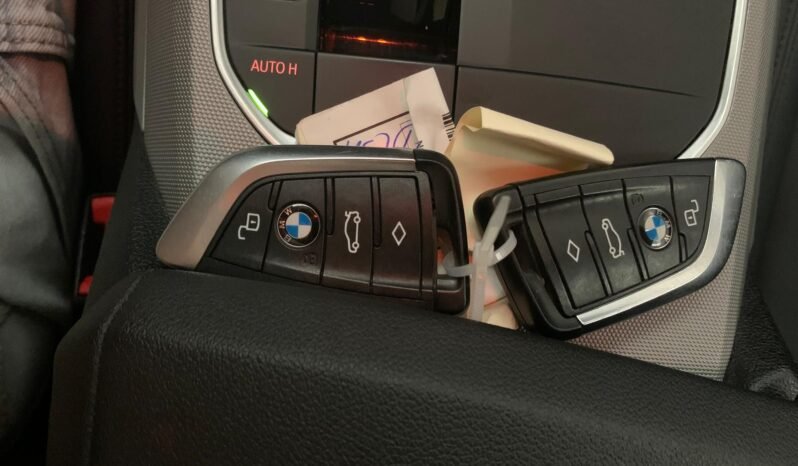 BMW 3 Series Touring 320d Lounge – Gasoil – Automático – 190 CV lleno