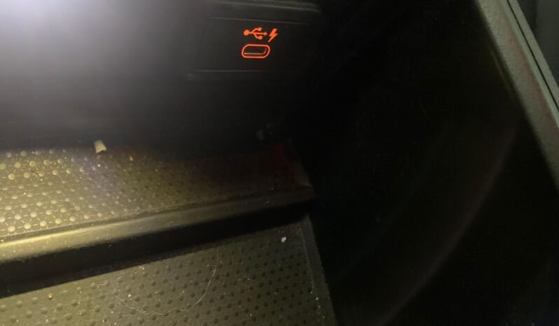 BMW 3 Series Touring 320d Lounge – Gasoil – Automático – 190 CV lleno