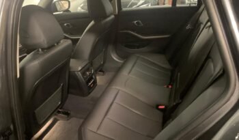 BMW 3 Series Touring 320d Lounge – Gasoil – Automático – 190 CV lleno