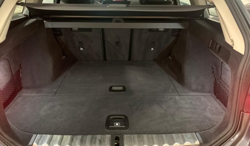 BMW 3 Series Touring 320d Lounge – Gasoil – Automático – 190 CV lleno