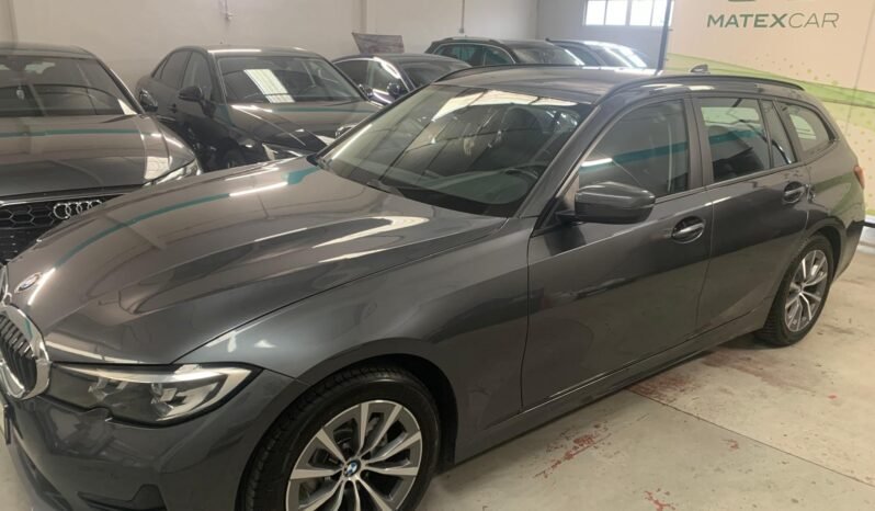 BMW 3 Series Touring 320d Lounge – Gasoil – Automático – 190 CV lleno