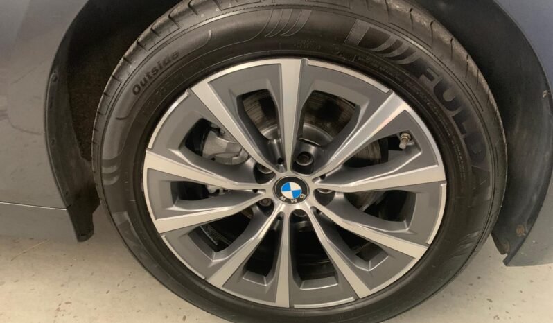 BMW 3 Series Touring 320d Lounge – Gasoil – Automático – 190 CV lleno