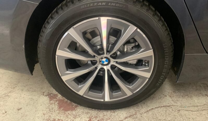 BMW 3 Series Touring 320d Lounge – Gasoil – Automático – 190 CV lleno
