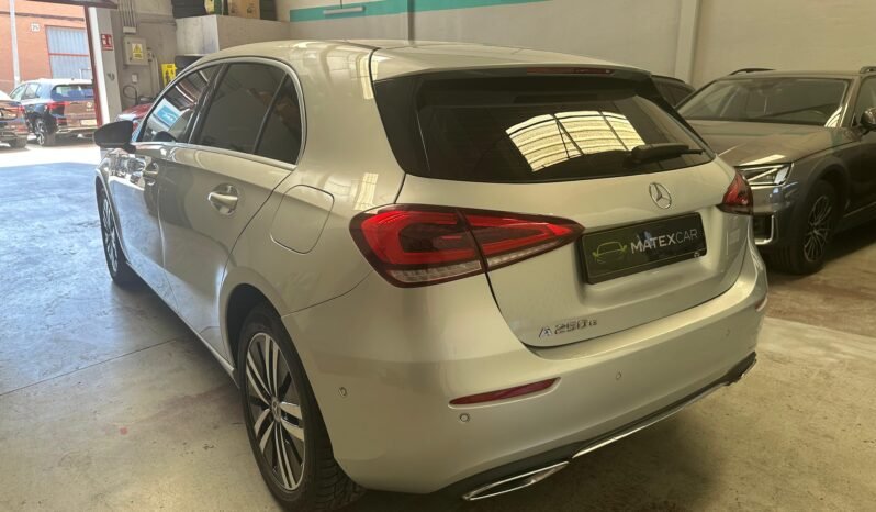 Mercedes-Benz A 250e Progressive – Híbrido – Automático – 218 CV lleno
