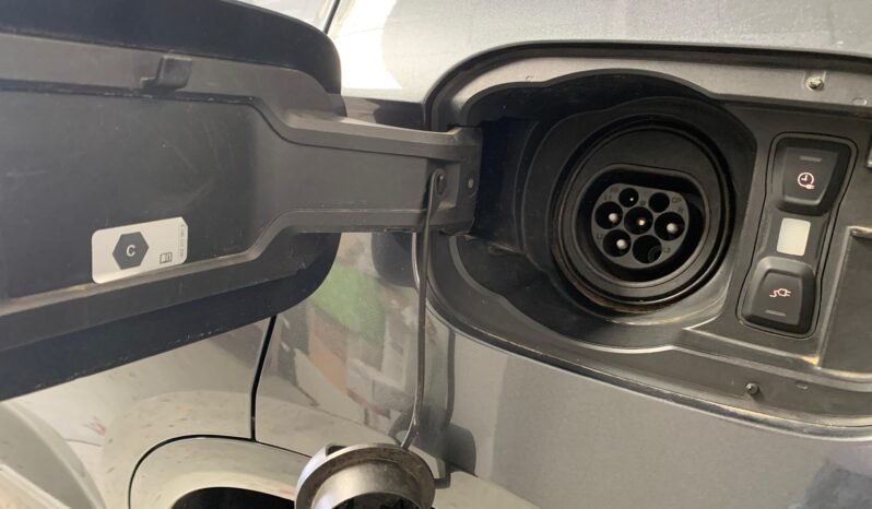 Audi Q5 Sportback 50 TFSIe S Line – Quattro – Híbrido – Automático – 299 CV lleno