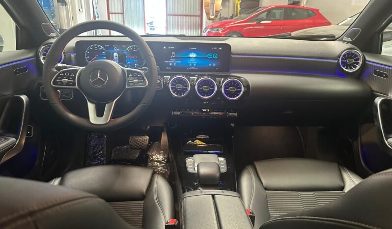 Mercedes-Benz A 250e Progressive – Híbrido – Automático – 218 CV lleno