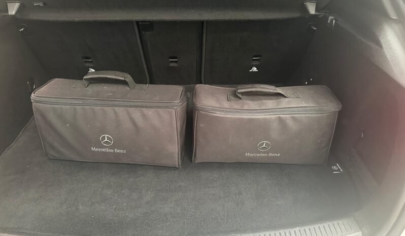 Mercedes-Benz A 250e Progressive – Híbrido – Automático – 218 CV lleno