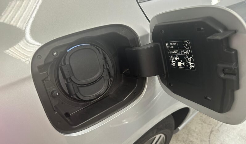 Mercedes-Benz A 250e Progressive – Híbrido – Automático – 218 CV lleno