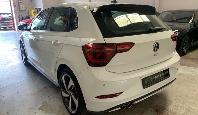Volkswagen Polo 2.0 TSI – Gasolina – Automático – 207 CV lleno