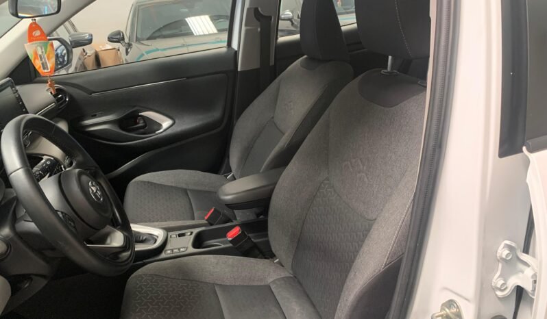 Toyota Yaris Cross 1.5h Business – Híbrido – Automático – 120 CV lleno