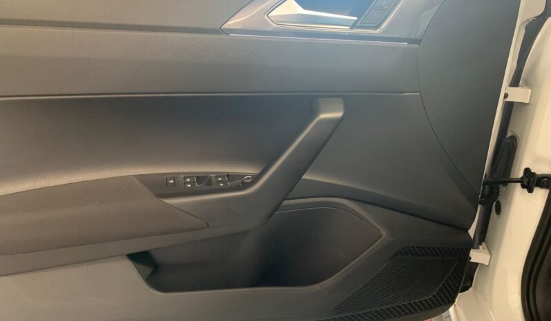 Volkswagen Polo 2.0 TSI – Gasolina – Automático – 207 CV lleno