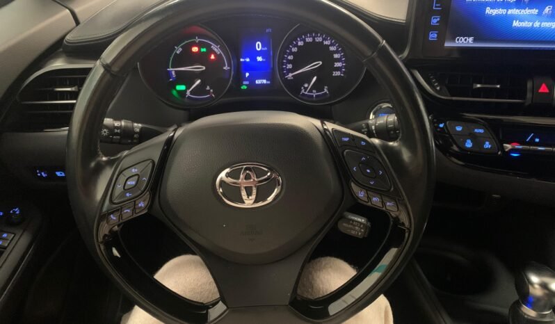 Toyota C-HR 1.8h Business – Gasolina – Automático – 122 CV lleno