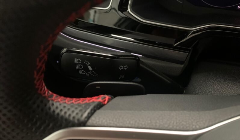 Volkswagen Polo 2.0 TSI – Gasolina – Automático – 207 CV lleno