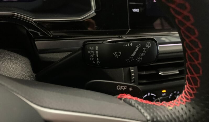Volkswagen Polo 2.0 TSI – Gasolina – Automático – 207 CV lleno