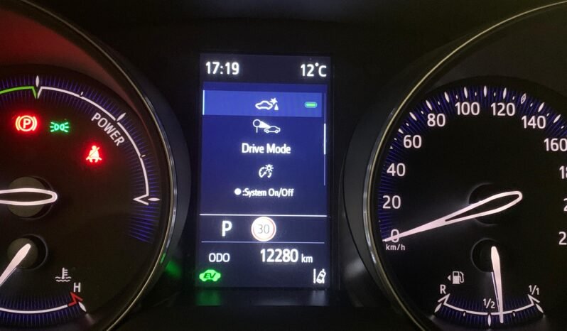 Toyota C-HR 2.0 – Híbrido – Automático – 180 CV lleno