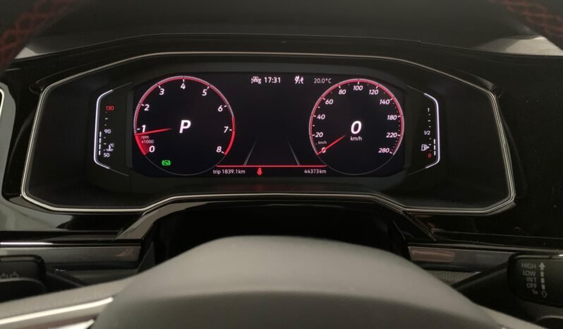 Volkswagen Polo 2.0 TSI – Gasolina – Automático – 207 CV lleno