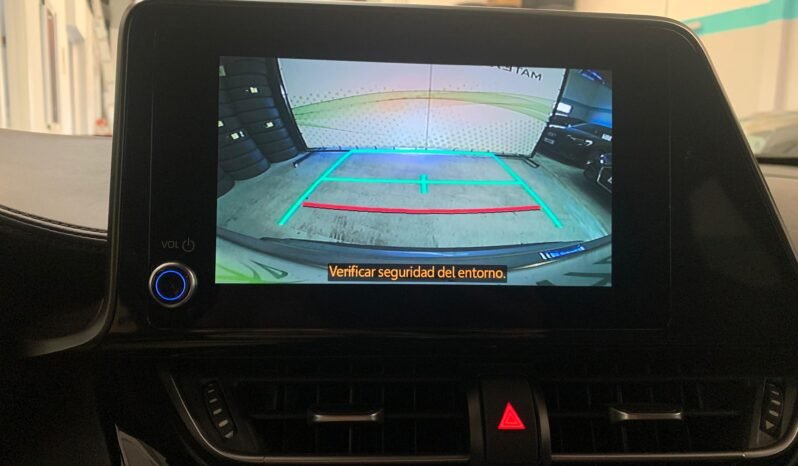 Toyota C-HR 2.0 – Híbrido – Automático – 180 CV lleno