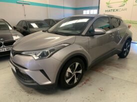 Toyota C-HR 1.8h Business – Gasolina – Automático – 122 CV