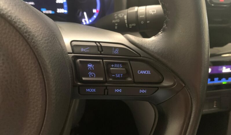 Toyota Yaris Cross 1.5h Business – Híbrido – Automático – 120 CV lleno