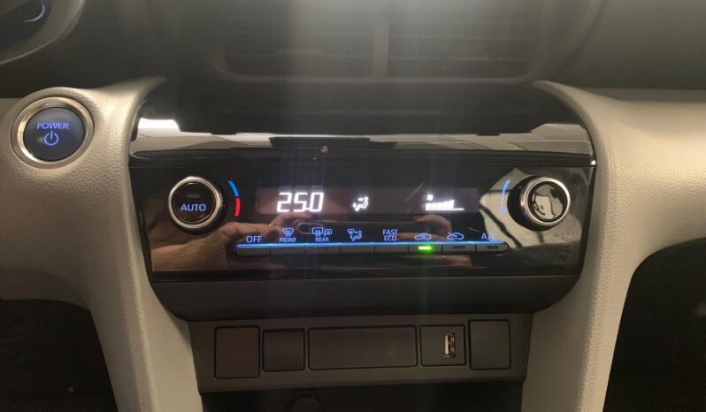 Toyota Yaris Cross 1.5h Business – Híbrido – Automático – 120 CV lleno