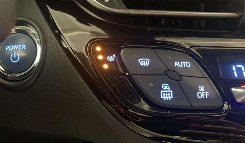Toyota C-HR 2.0 – Híbrido – Automático – 180 CV lleno