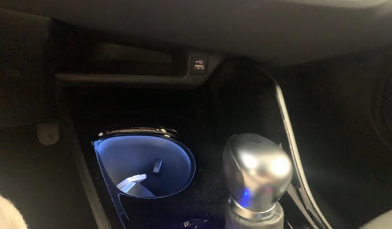 Toyota C-HR 2.0 – Híbrido – Automático – 180 CV lleno