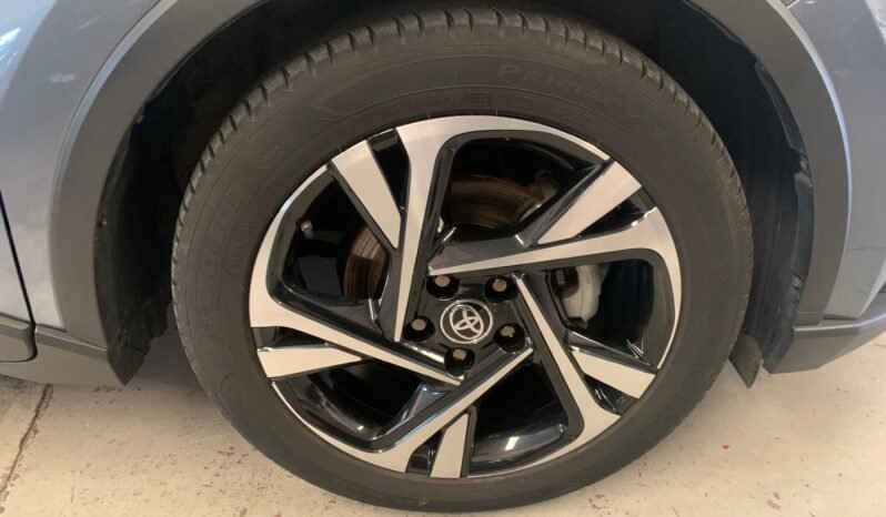 Toyota C-HR 2.0 – Híbrido – Automático – 180 CV lleno