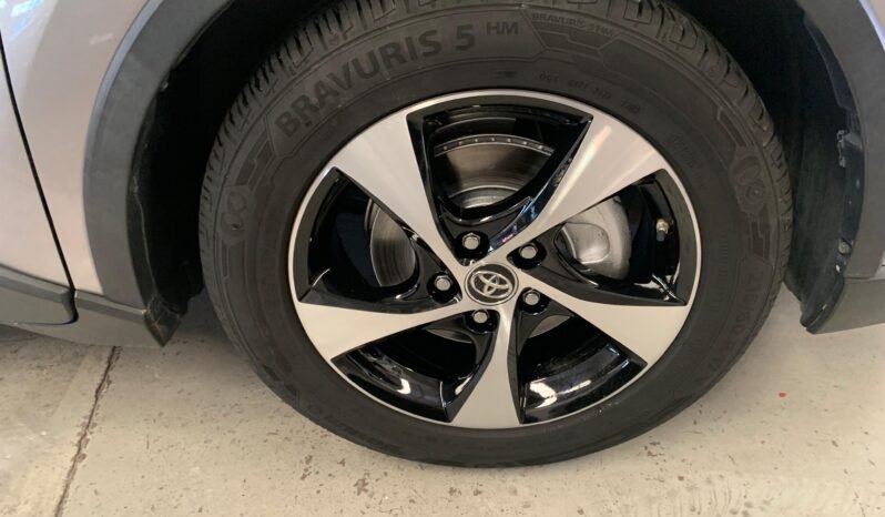 Toyota C-HR 1.8h Business – Gasolina – Automático – 122 CV lleno