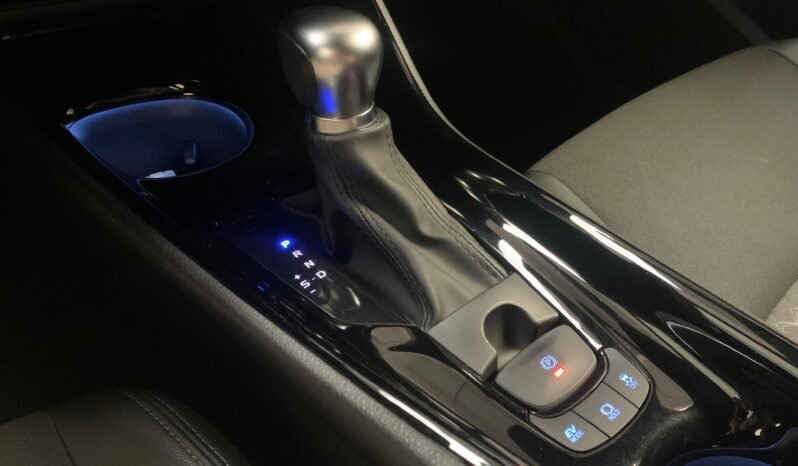 Toyota C-HR 2.0 – Híbrido – Automático – 180 CV lleno