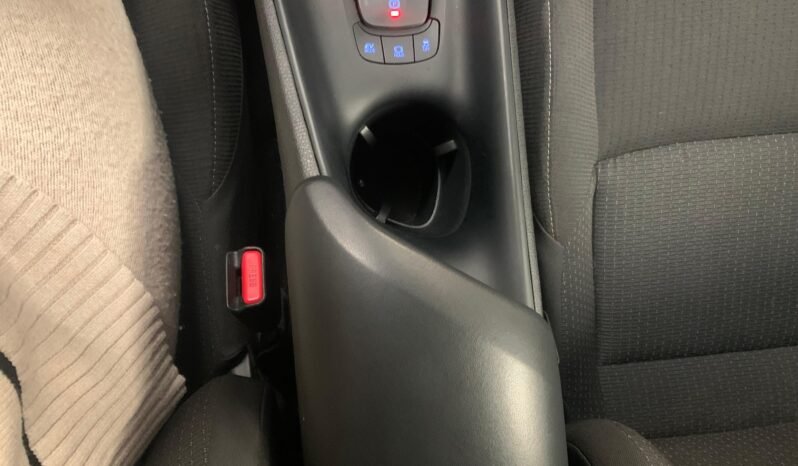 Toyota C-HR 1.8h Business – Gasolina – Automático – 122 CV lleno