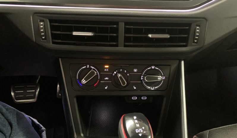 Volkswagen Polo 2.0 TSI – Gasolina – Automático – 207 CV lleno