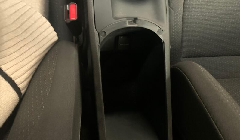 Toyota C-HR 1.8h Business – Gasolina – Automático – 122 CV lleno