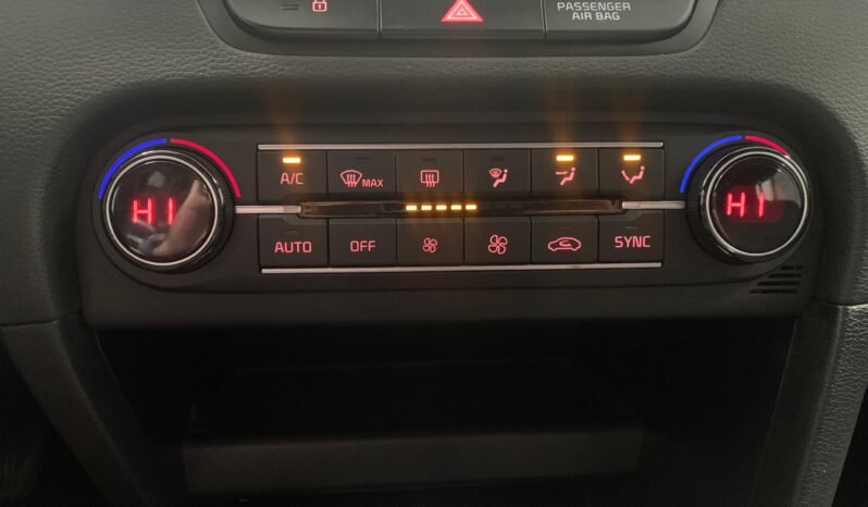 Kia XCeed 1.6 CRDi – Gasoil – Automático – 136 CV lleno