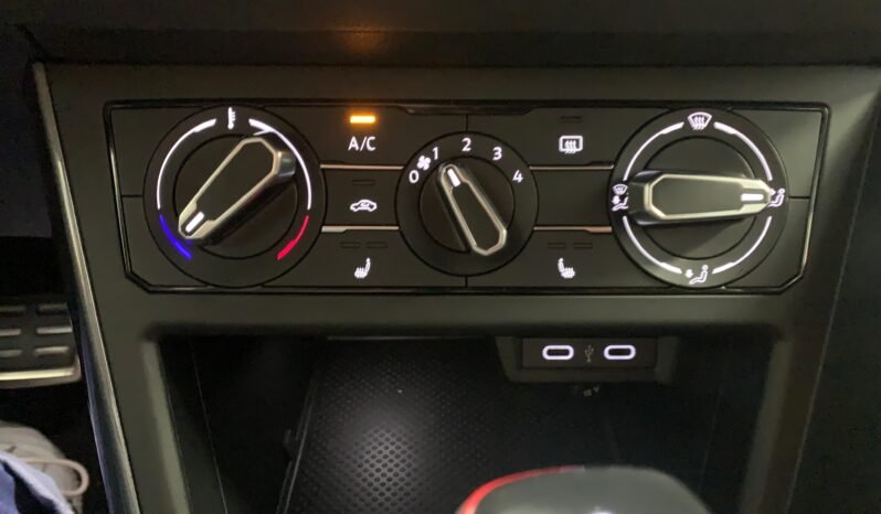 Volkswagen Polo 2.0 TSI – Gasolina – Automático – 207 CV lleno