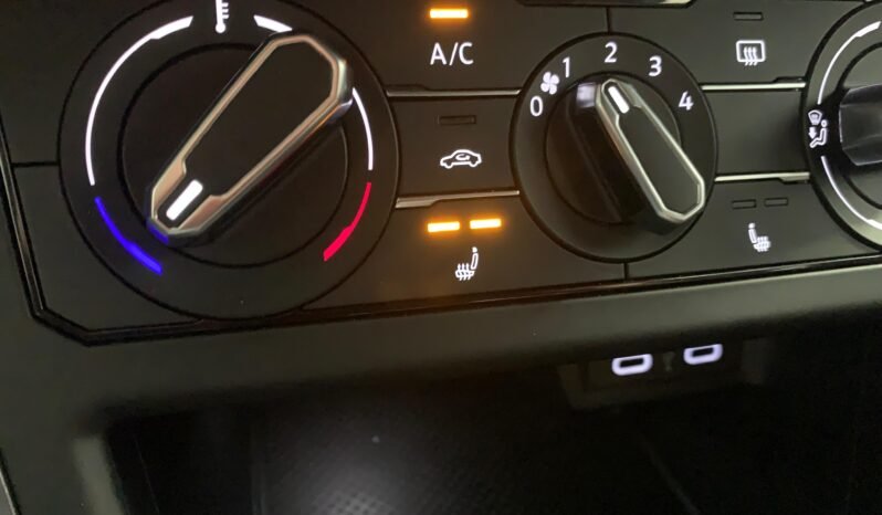 Volkswagen Polo 2.0 TSI – Gasolina – Automático – 207 CV lleno
