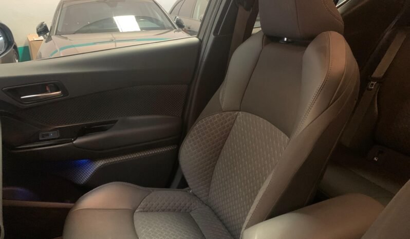 Toyota C-HR 2.0 – Híbrido – Automático – 180 CV lleno