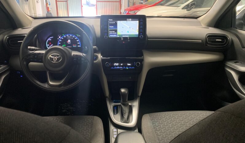 Toyota Yaris Cross 1.5h Business – Híbrido – Automático – 120 CV lleno