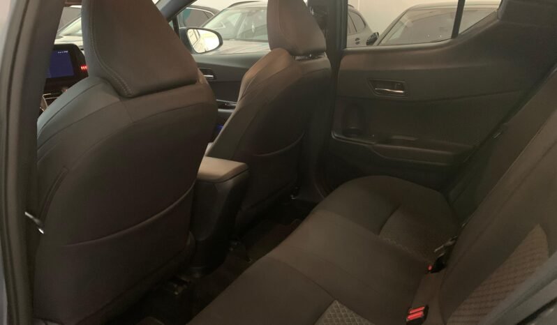 Toyota C-HR 2.0 – Híbrido – Automático – 180 CV lleno