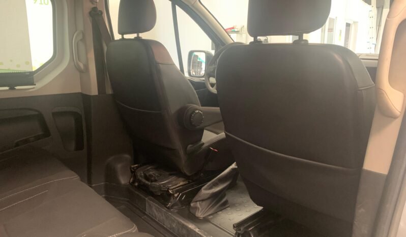 Renault Trafic L2H1 2.0 DCI Grand Comfort – Gasoil – Manual – 120 CV lleno