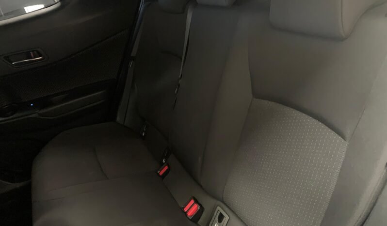 Toyota C-HR 1.8h Business – Gasolina – Automático – 122 CV lleno