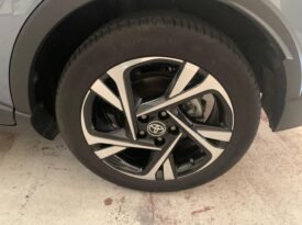 Toyota C-HR 2.0 – Híbrido – Automático – 180 CV