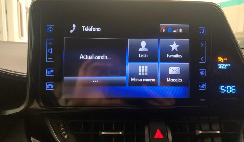 Toyota C-HR 1.8h Business – Gasolina – Automático – 122 CV lleno