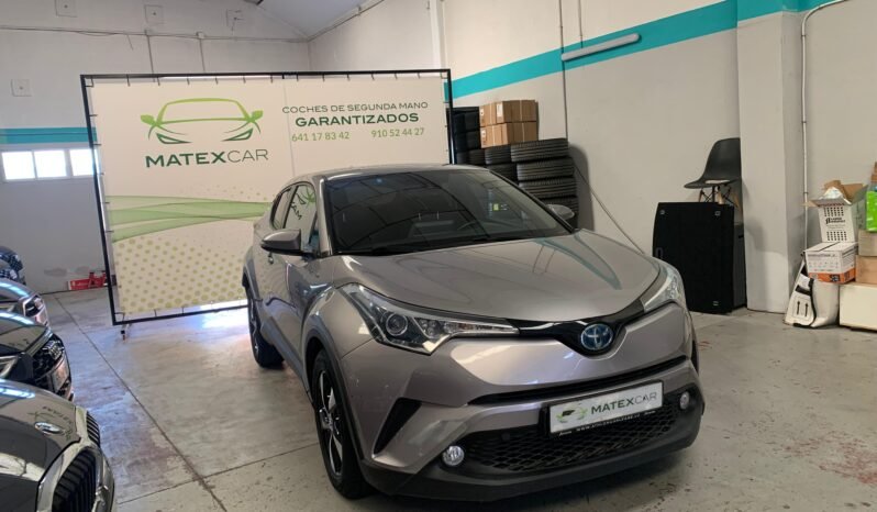 Toyota C-HR 1.8h Business – Gasolina – Automático – 122 CV lleno