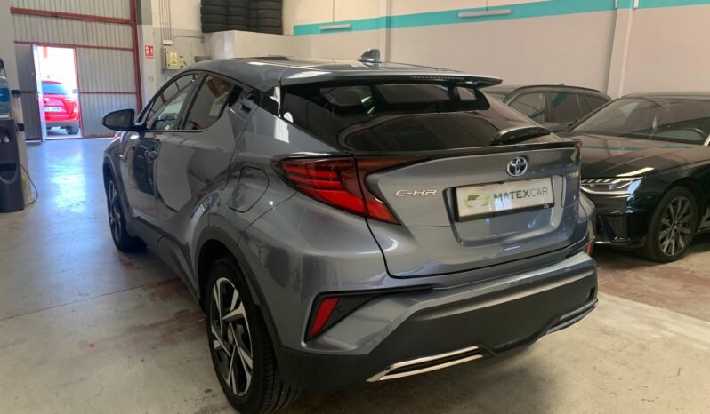 Toyota C-HR 2.0 – Híbrido – Automático – 180 CV lleno