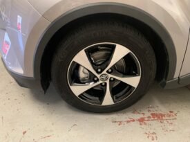 Toyota C-HR 1.8h Business – Gasolina – Automático – 122 CV
