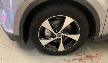 Toyota C-HR 1.8h Business – Gasolina – Automático – 122 CV lleno