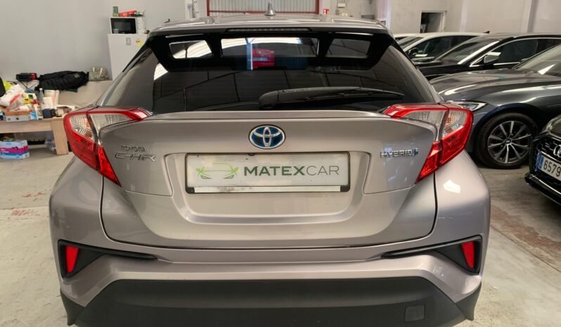Toyota C-HR 1.8h Business – Gasolina – Automático – 122 CV lleno